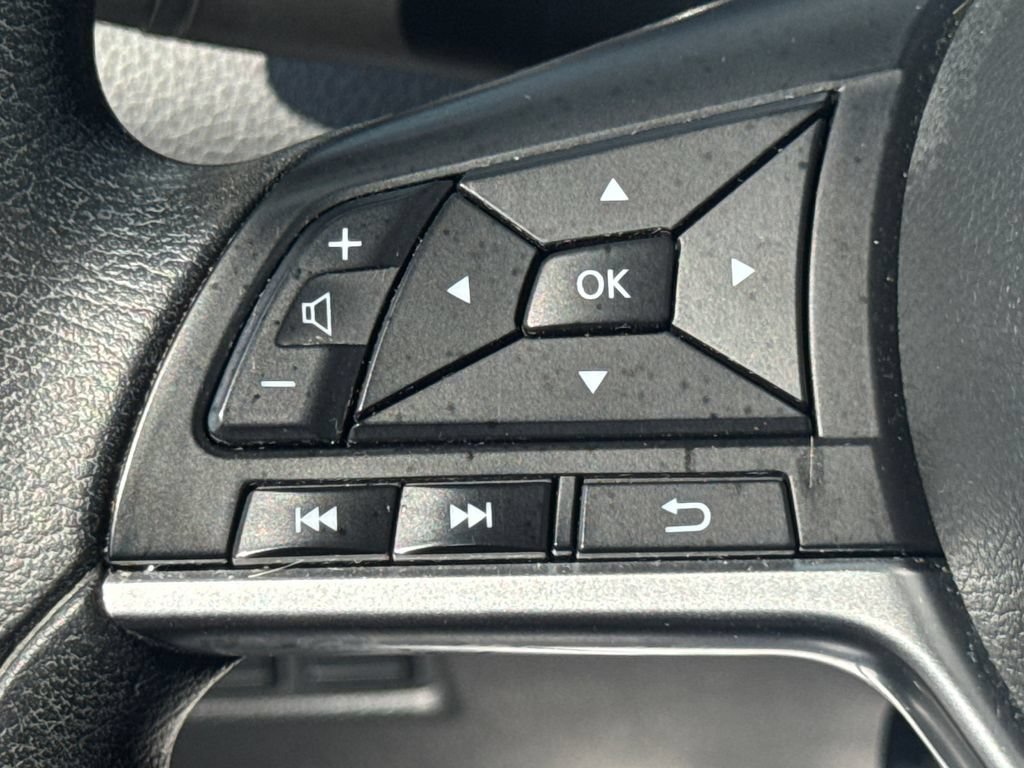 Used 2020 Nissan Rogue S AWD/4WD image 46