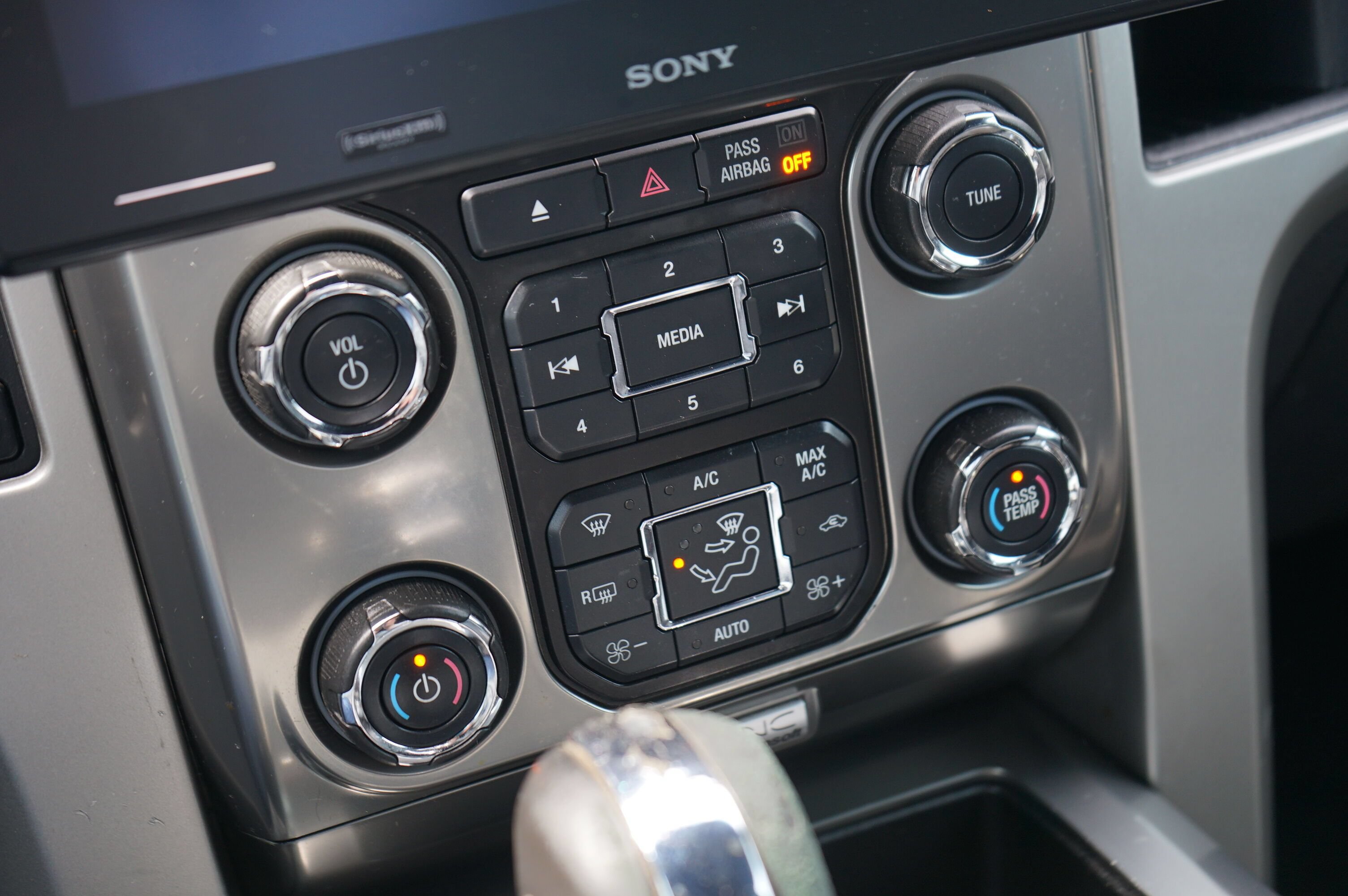 Used 2013 Ford F150 FX4 w/ Luxury Equipment Group AWD/4WD image 20
