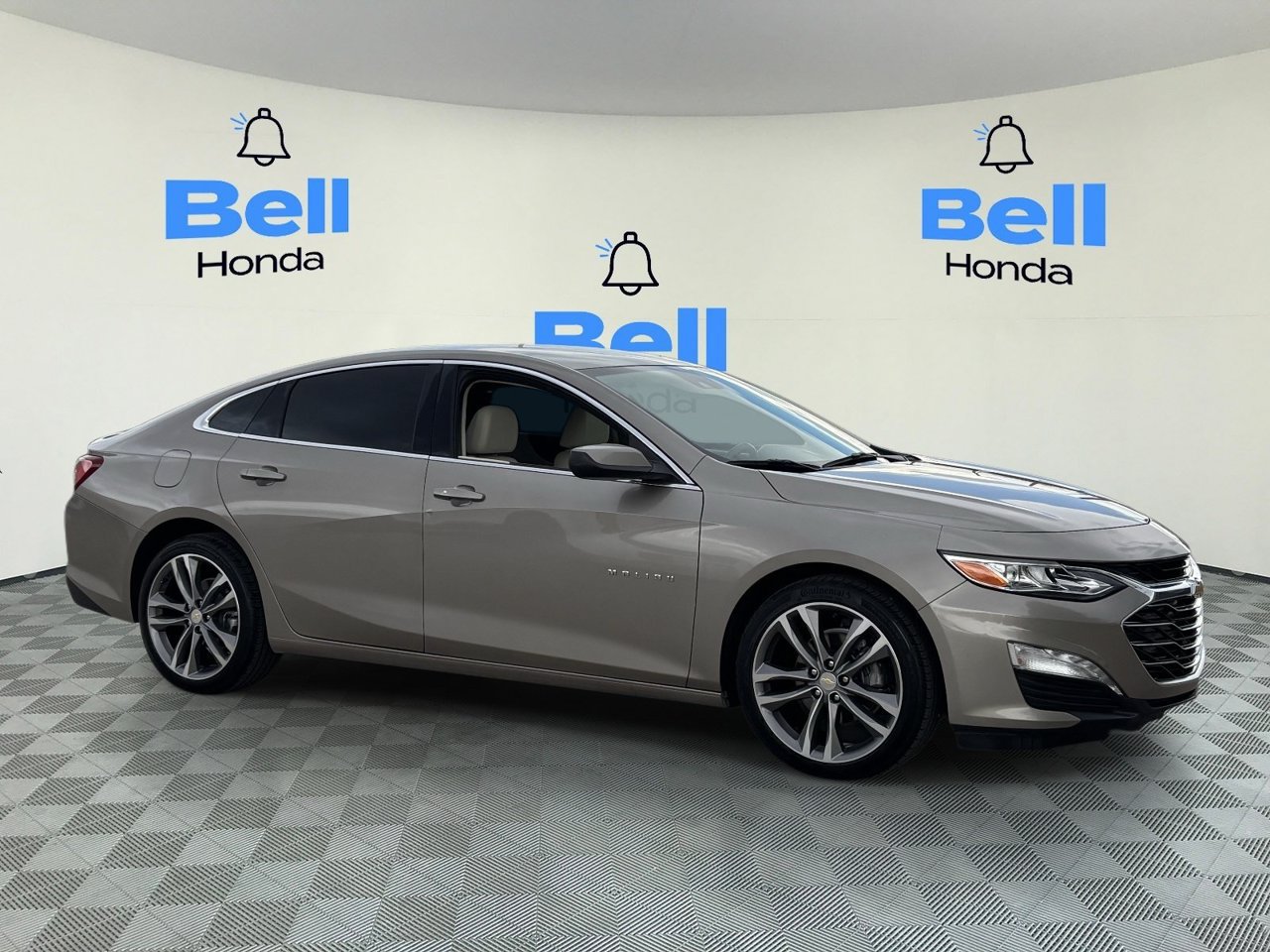 Used 2023 Chevrolet Malibu LT w/ LPO, Floor Liner Package FWD image 6