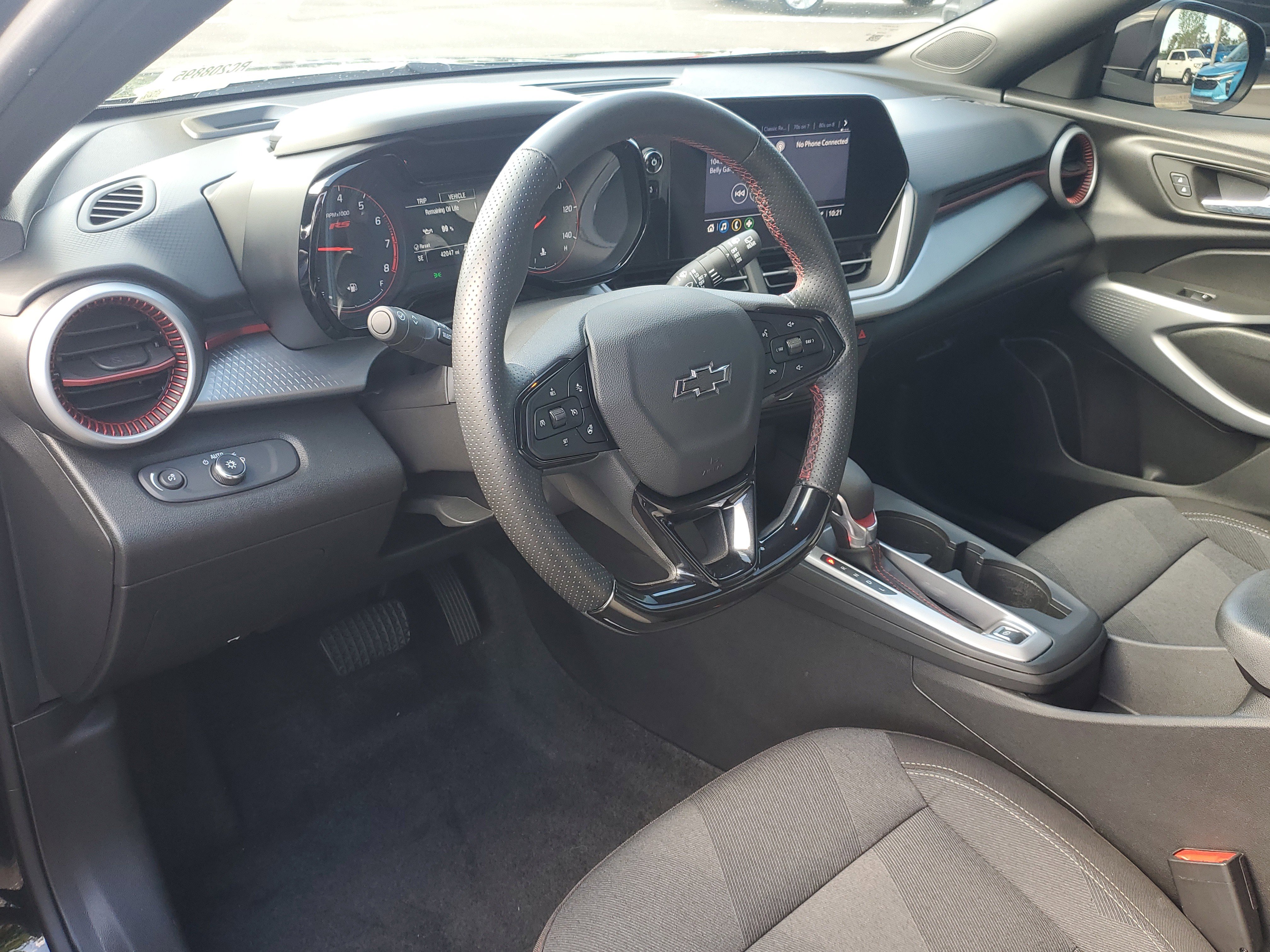 Used 2024 Chevrolet Trax RS w/ Driver Confidence Package image 10