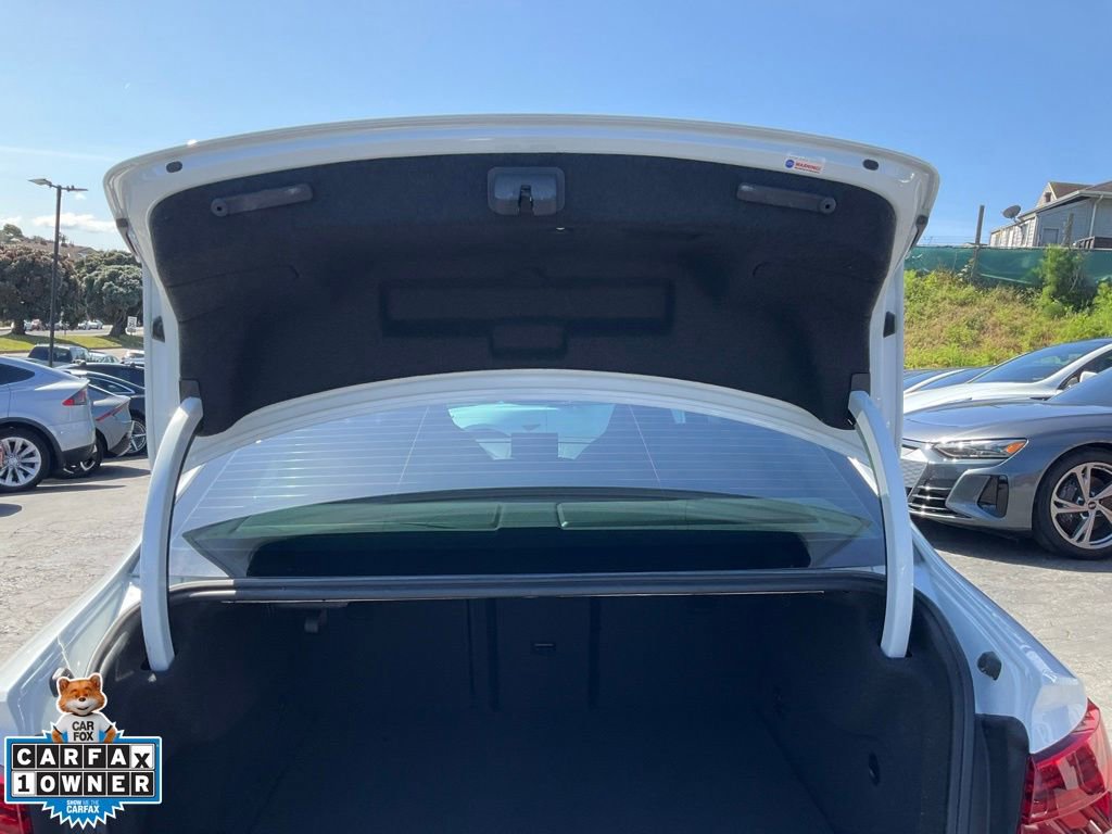 Used 2018 Audi RS 3 w/ Technology Package image 9