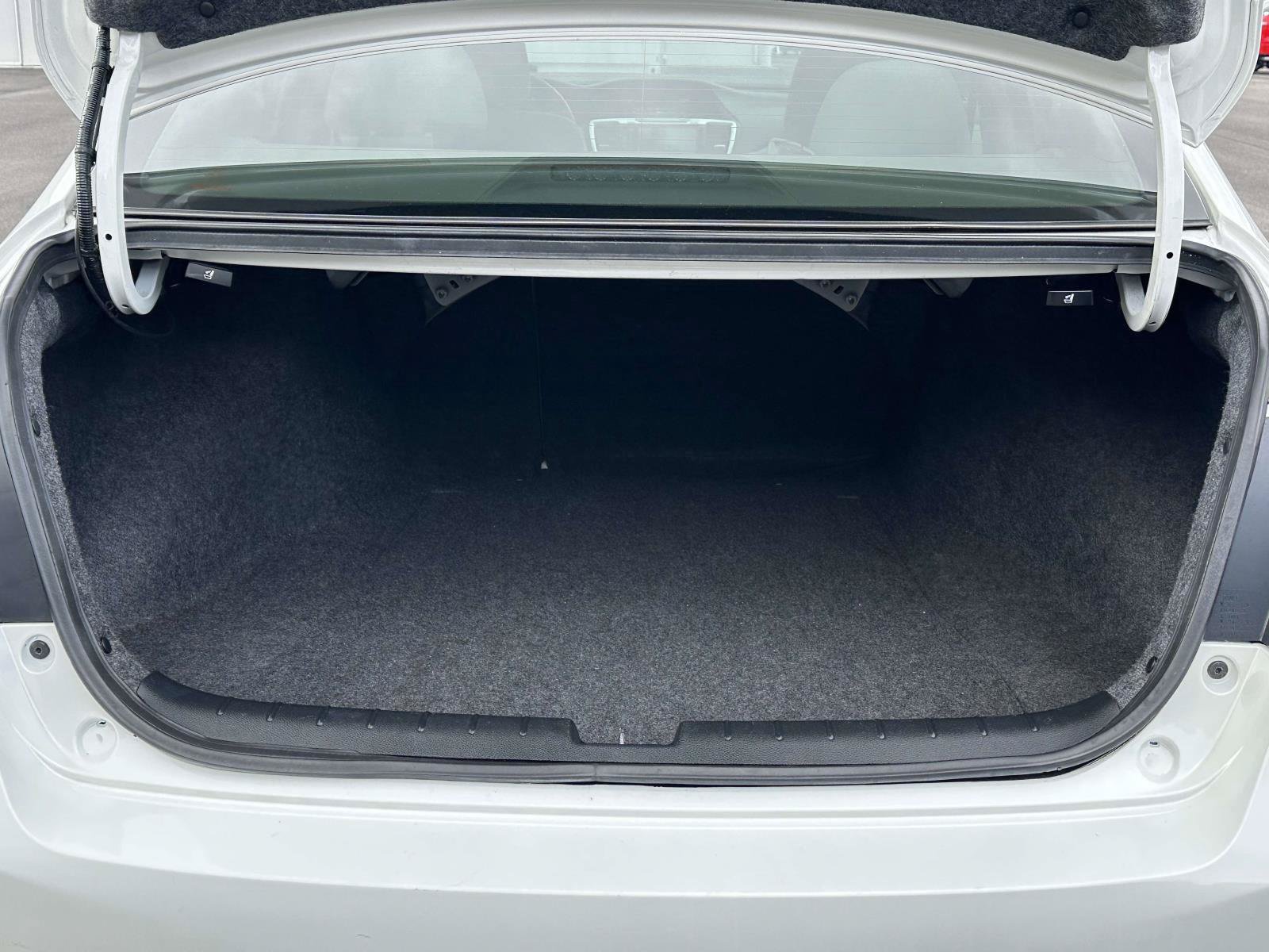 Used 2017 Honda Accord EX image 8