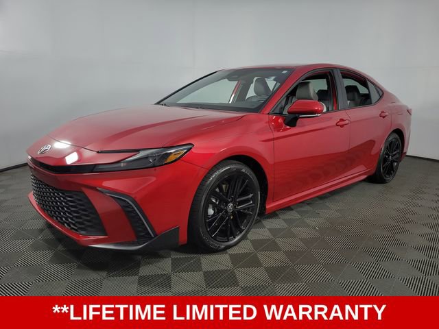 Used 2026 Toyota Camry SE FWD image 3