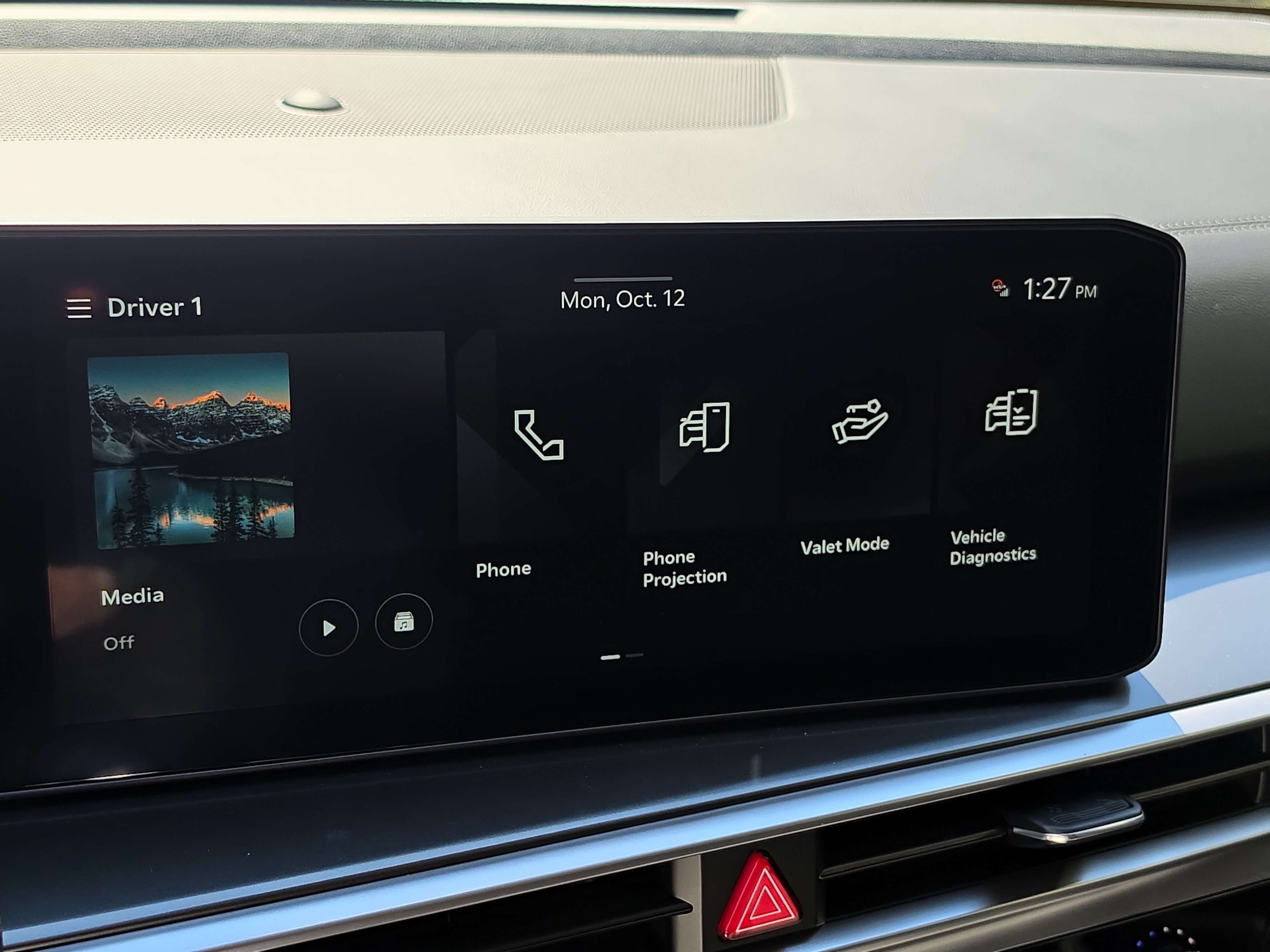 New 2026 Kia Sorento LX FWD image 22