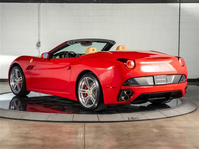 Used 2013 Ferrari California RWD image 3