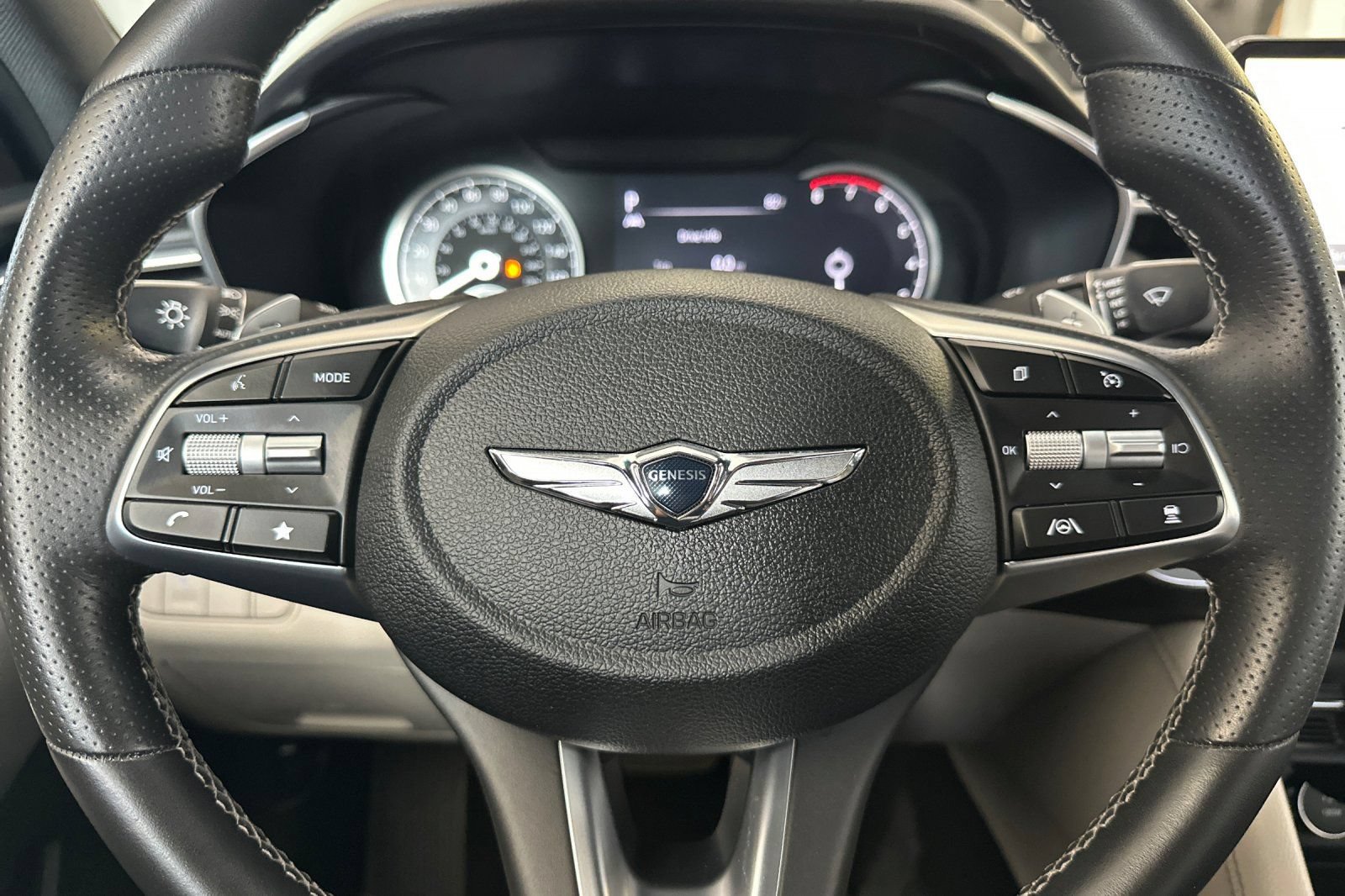 Used 2023 Genesis G70 2.0T RWD image 28