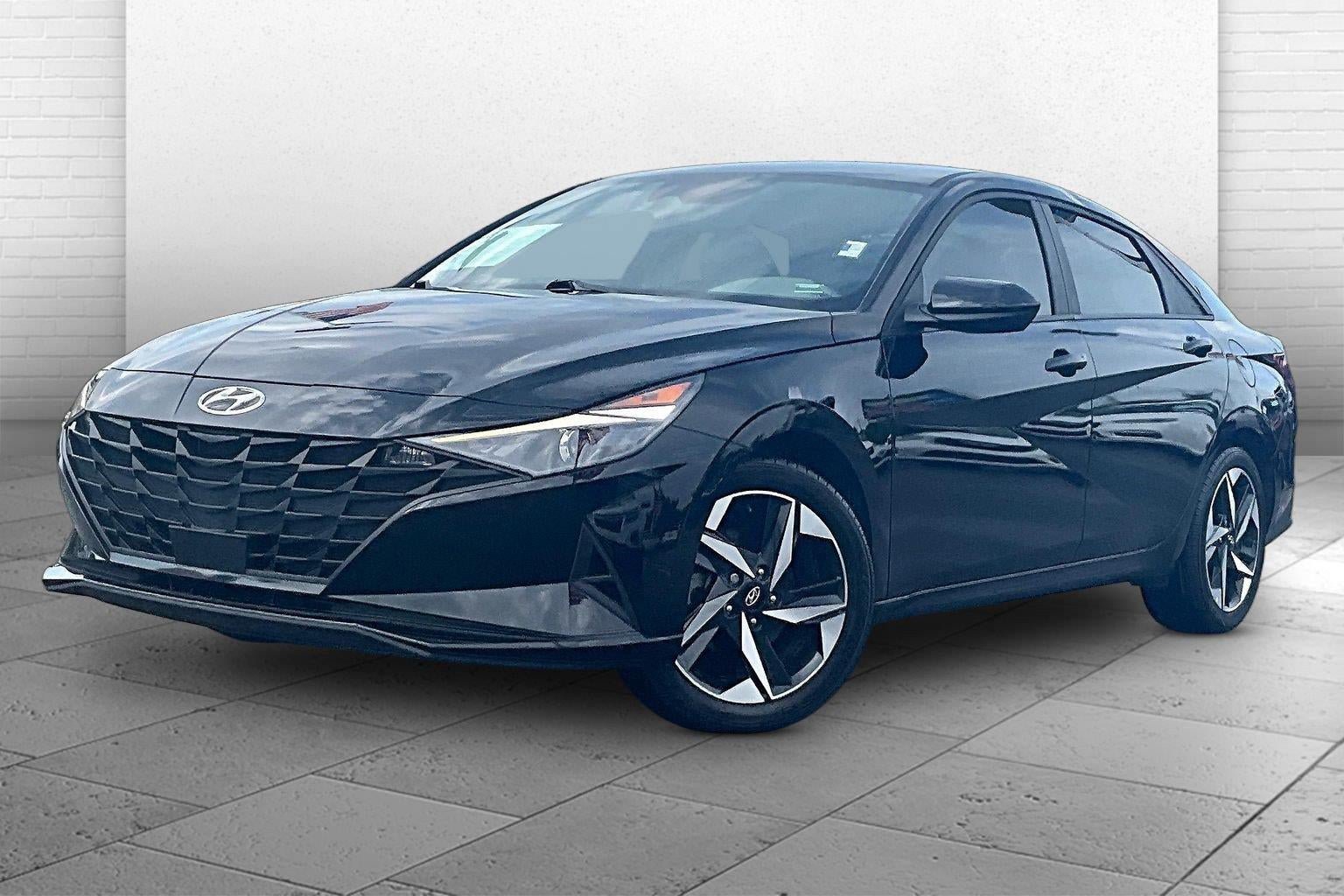 Used 2023 Hyundai Elantra SEL FWD image 9