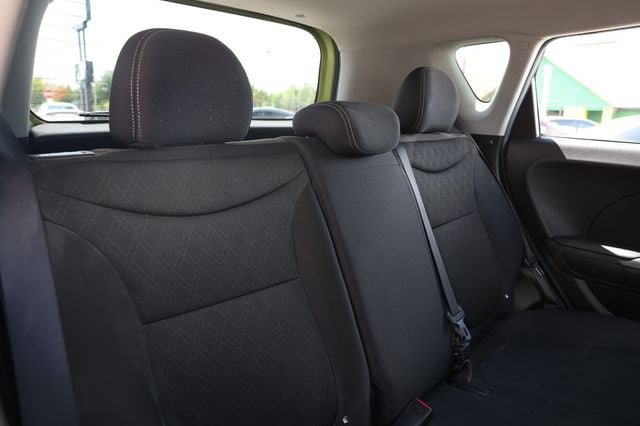 Used 2017 Kia Soul FWD image 17