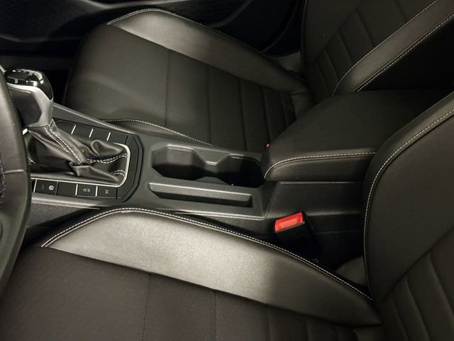 Used 2023 Volkswagen Jetta SE FWD image 32