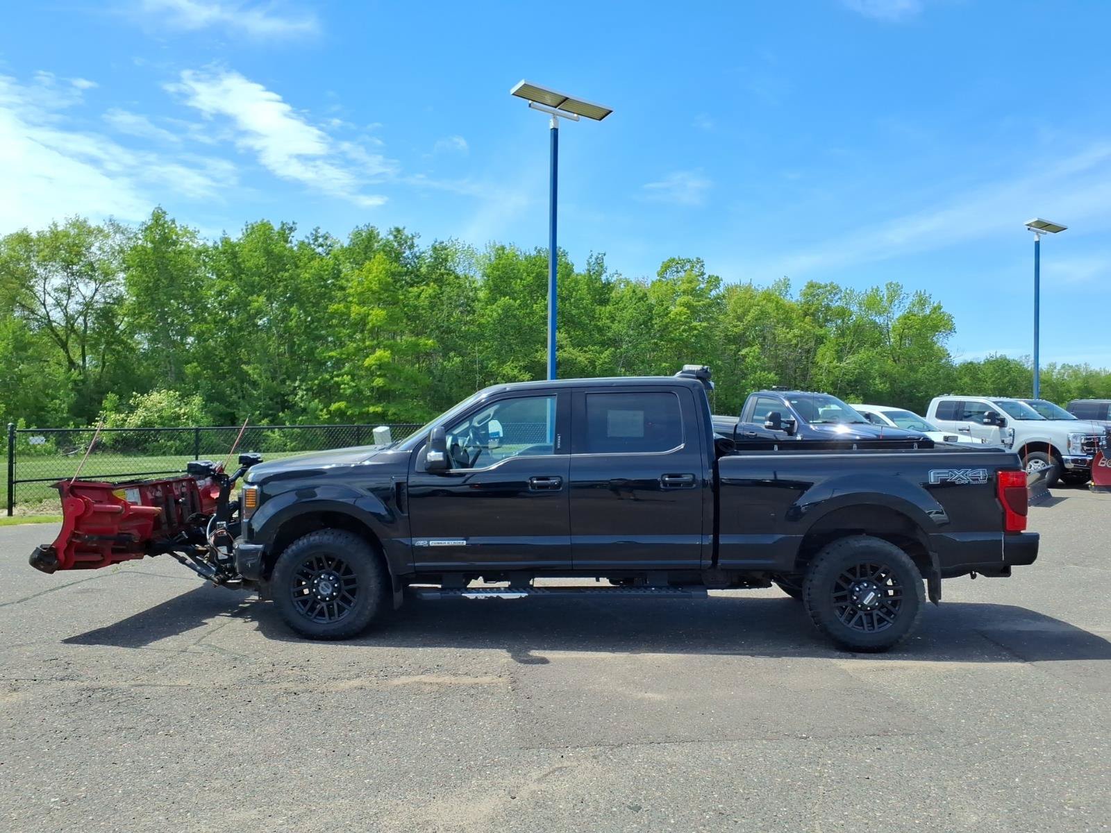 Used 2021 Ford F350 4x4 Crew Cab Super Duty image 2