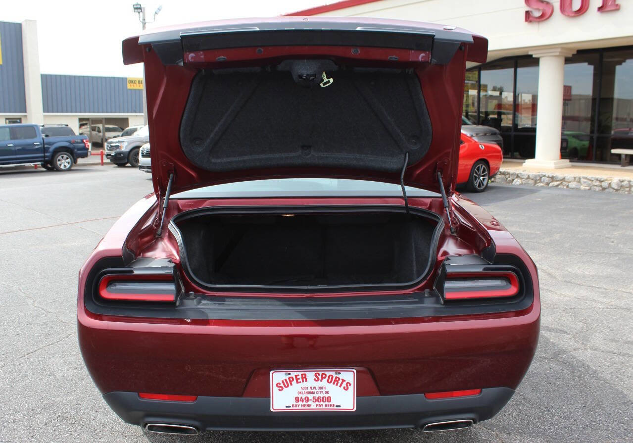 Used 2019 Dodge Challenger SXT w/ Cold Weather Group AWD/4WD image 12
