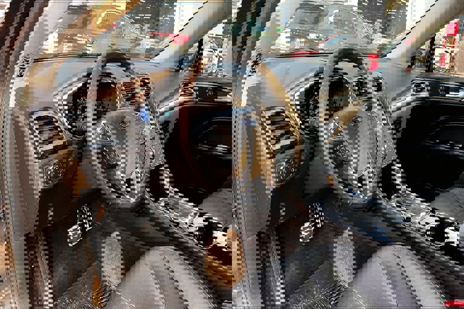 Used 2015 Ford Fusion Titanium image 17