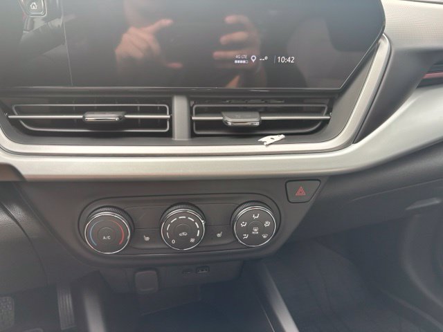New 2026 Chevrolet Trax RS w/ Driver Confidence Package FWD image 23