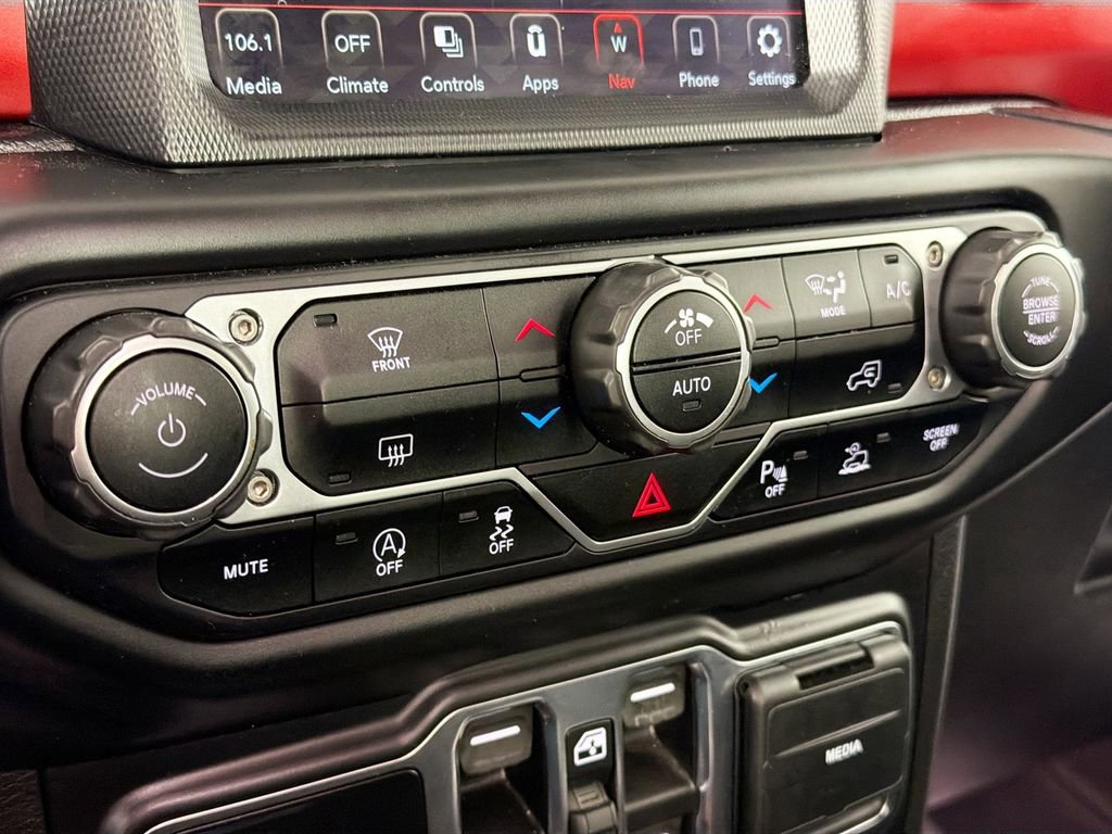 Used 2021 Jeep Wrangler Unlimited Rubicon w/ Uconnect 4C Nav & Sound Group image 16