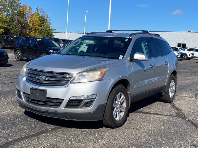 Used 2013 Chevrolet Traverse LT FWD image 1
