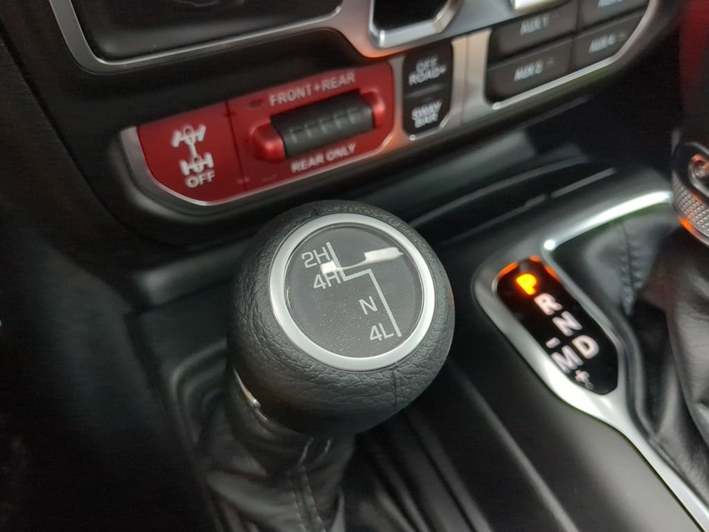 New 2025 Jeep Gladiator Rubicon image 17