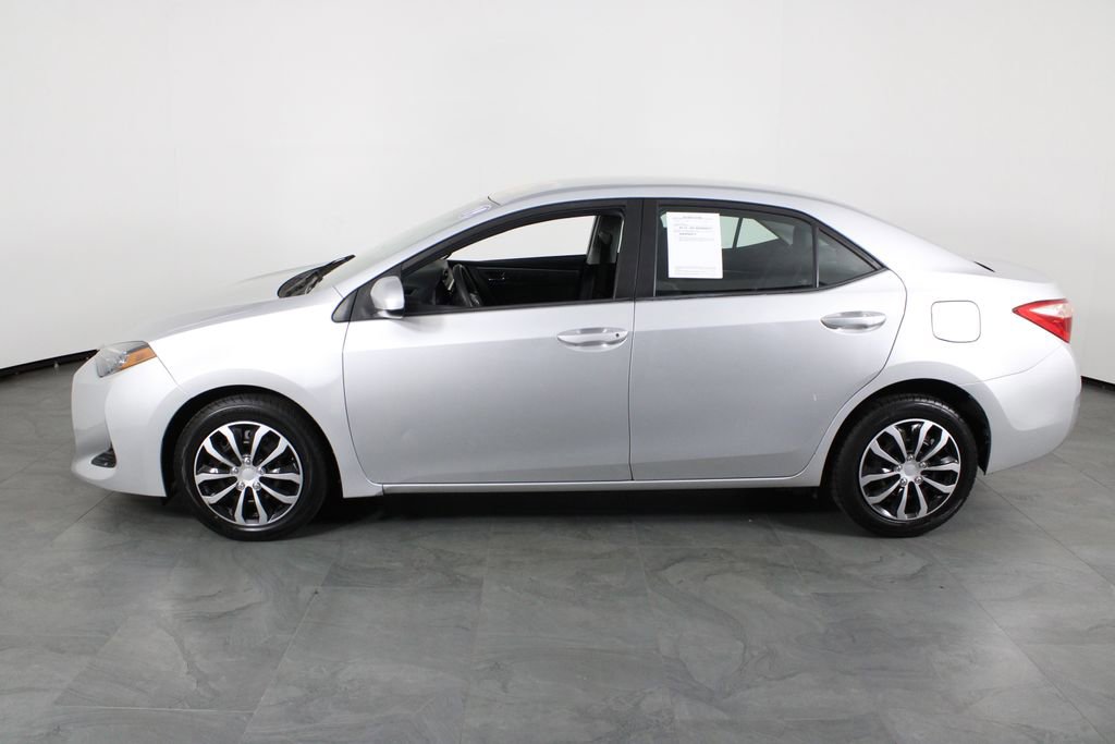 Used 2019 Toyota Corolla LE FWD image 12
