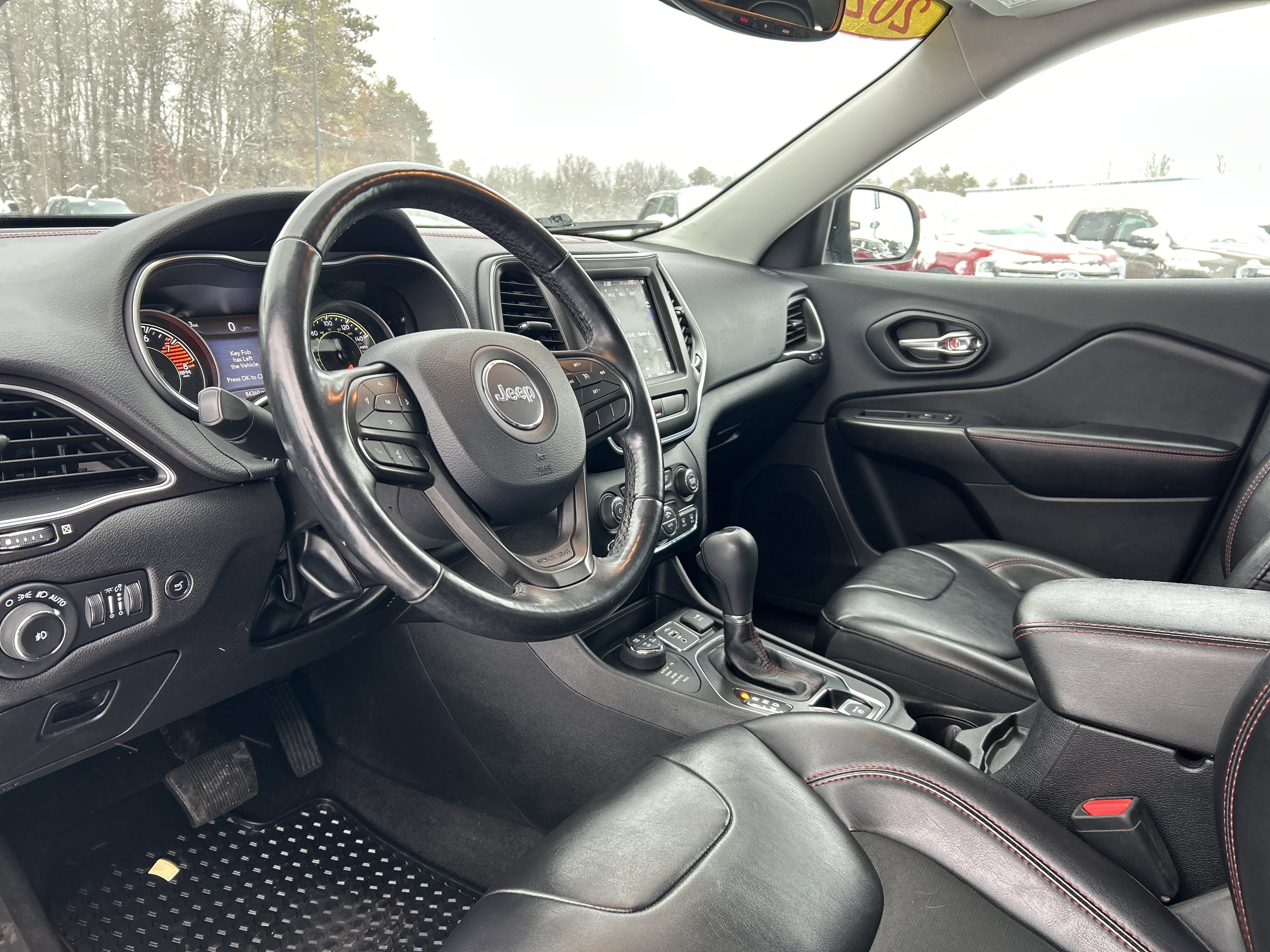 Used 2020 Jeep Cherokee Trailhawk w/ Comfort & Convenience Group image 14