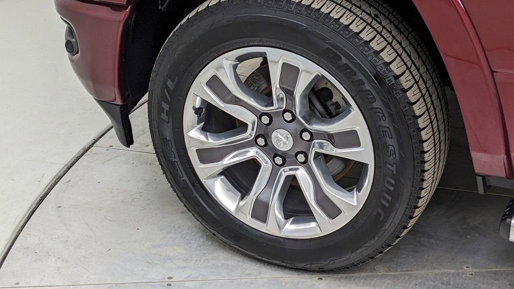 Used 2022 RAM 1500 Limited w/ Body Color Bumper Group AWD/4WD image 4