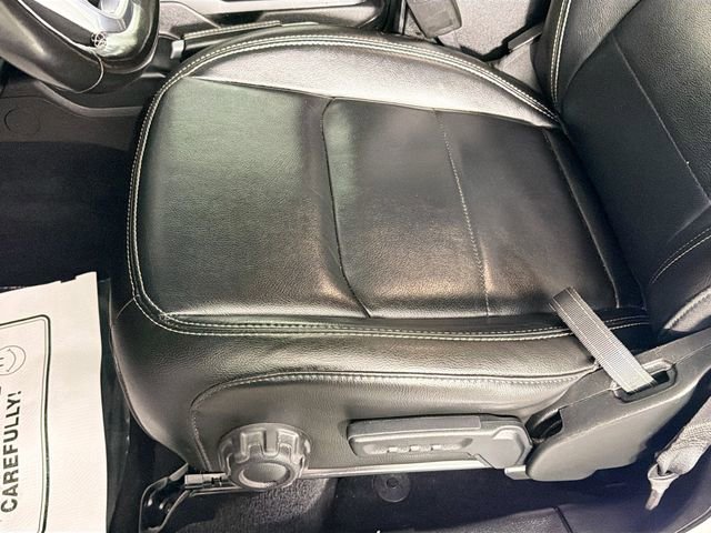 Used 2021 Jeep Wrangler Unlimited Sahara w/ Uconnect 4C Nav & Sound Group image 19