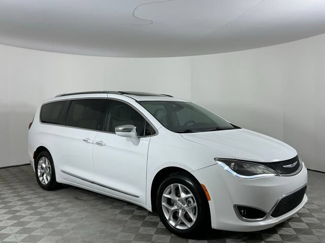 Used 2020 Chrysler Pacifica Limited FWD image 3