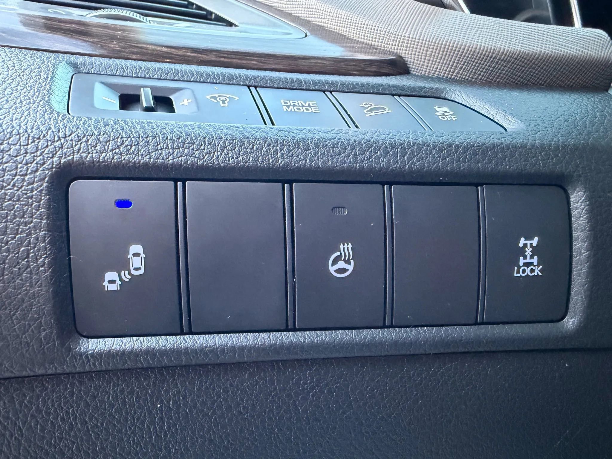 Used 2017 Hyundai Santa Fe Sport image 34