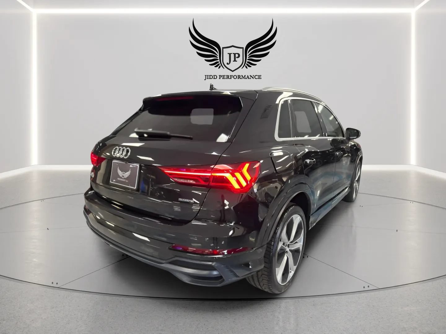 Used 2020 Audi Q3 2.0T Premium Plus w/ Premium Plus Package AWD/4WD image 7