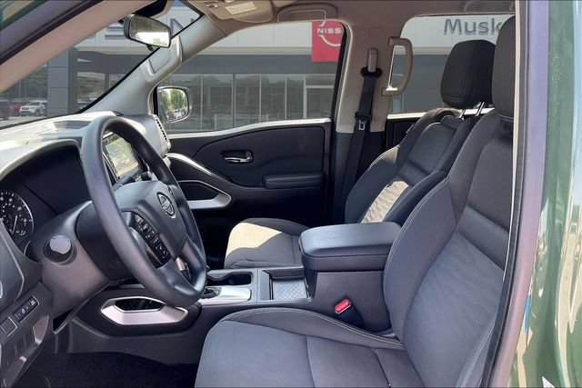 Used 2024 Nissan Frontier SV w/ Technology Package RWD image 20