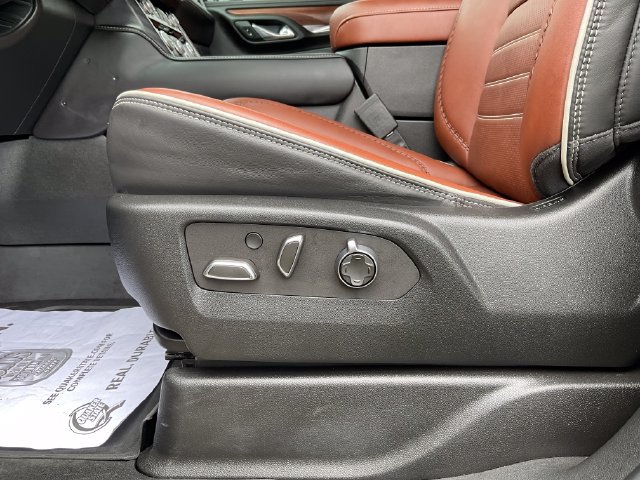 Used 2023 GMC Yukon Denali Ultimate AWD/4WD image 14