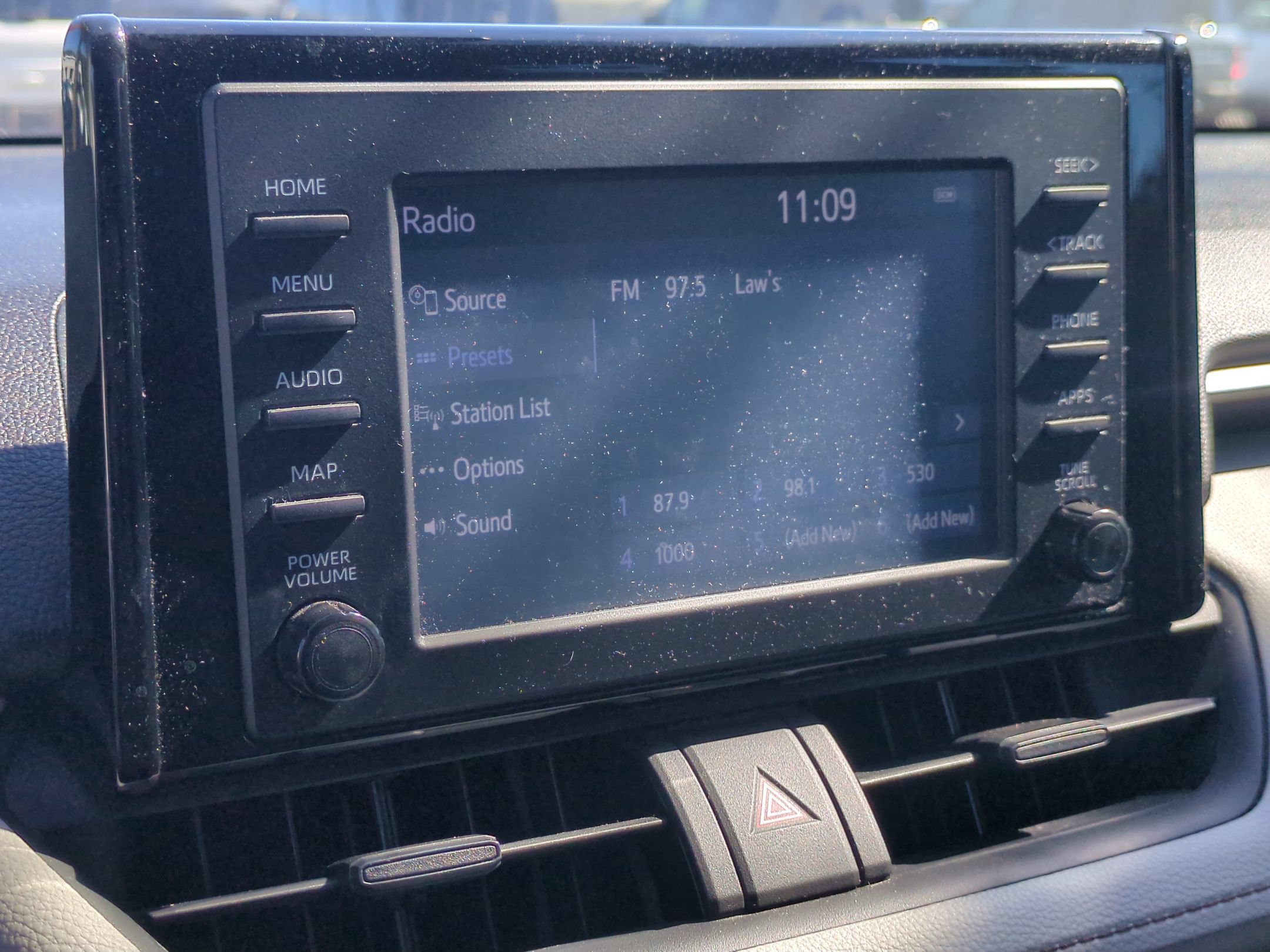 Used 2019 Toyota RAV4 XLE FWD image 20