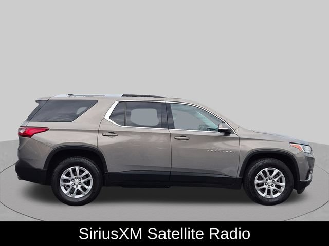 Used 2018 Chevrolet Traverse LT w/ LPO, Floor Liner Package FWD image 4