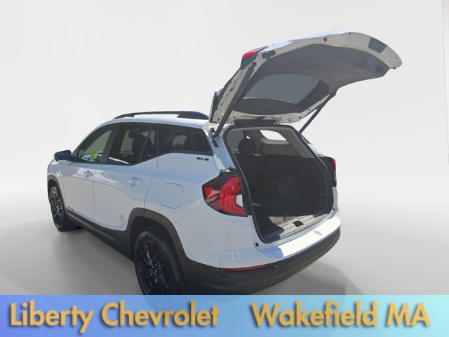 Used 2023 GMC Terrain SLE w/ Driver Convenience Package AWD/4WD image 11