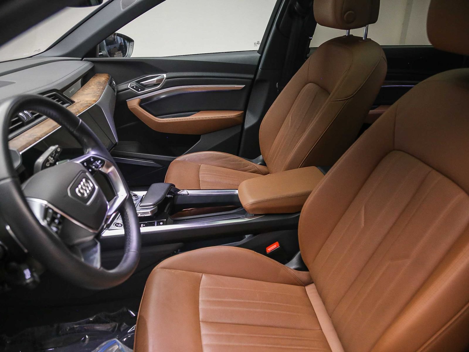 Certified 2022 Audi e-tron Premium Plus AWD/4WD image 19