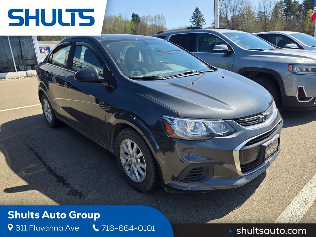 Used 2019 Chevrolet Sonic LT w/ Convenience Package FWD image 1