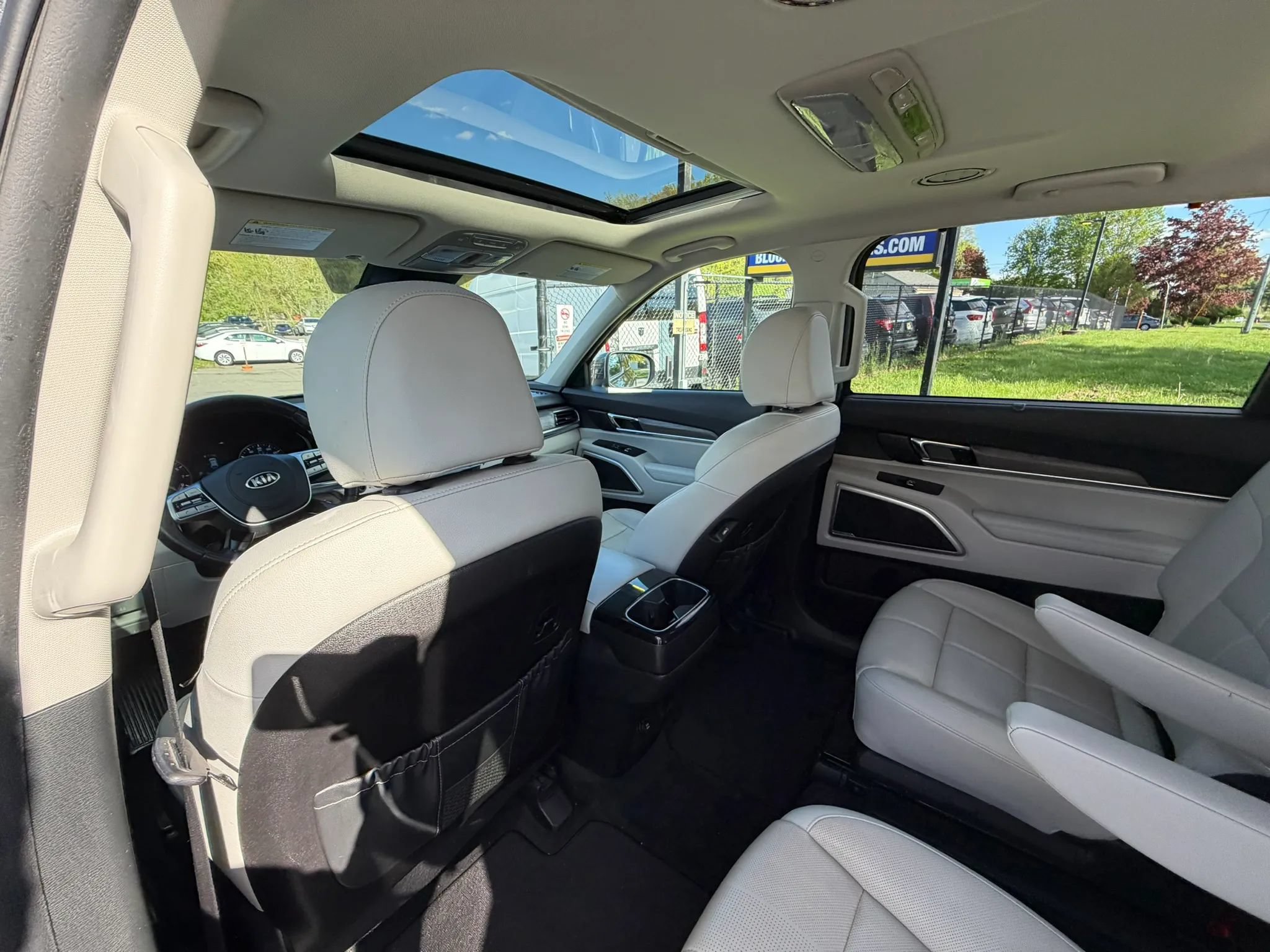 Used 2021 Kia Telluride EX w/ EX Premium Package AWD/4WD image 18