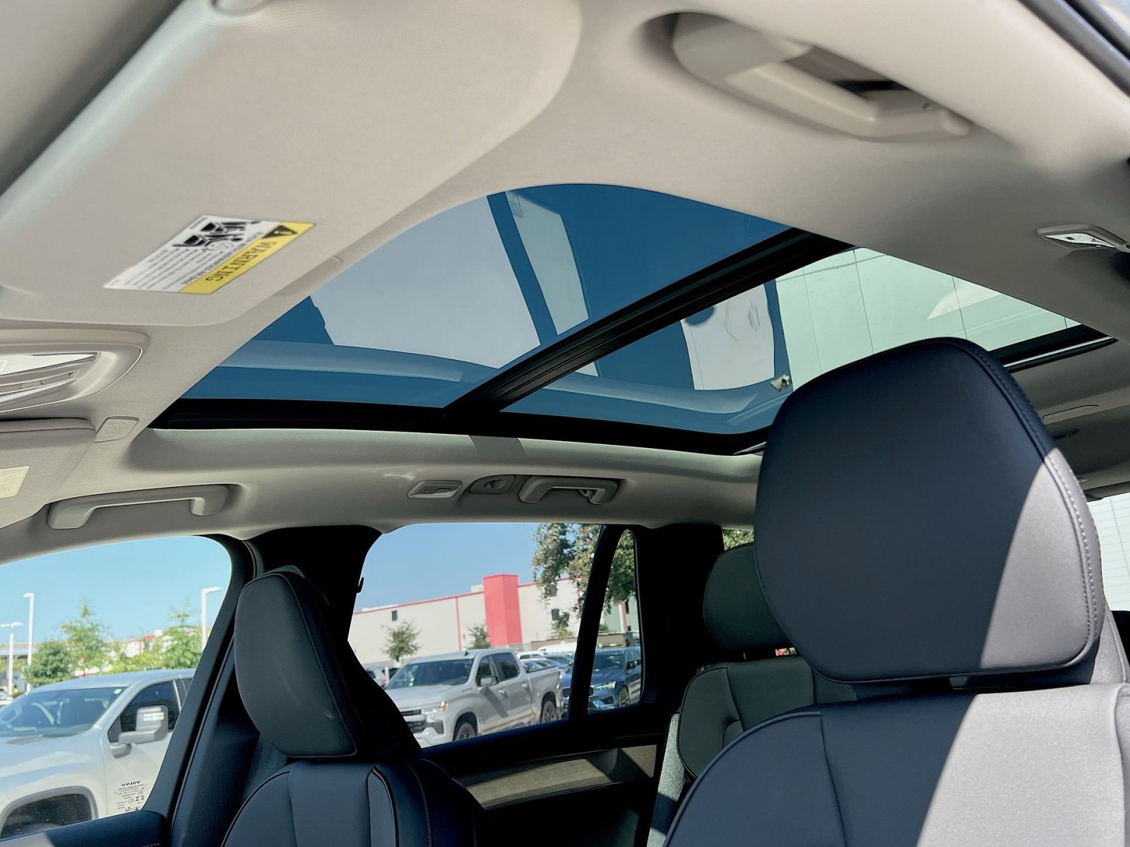 New 2026 Volvo XC90 B6 Plus w/ Protection Package Premier image 24