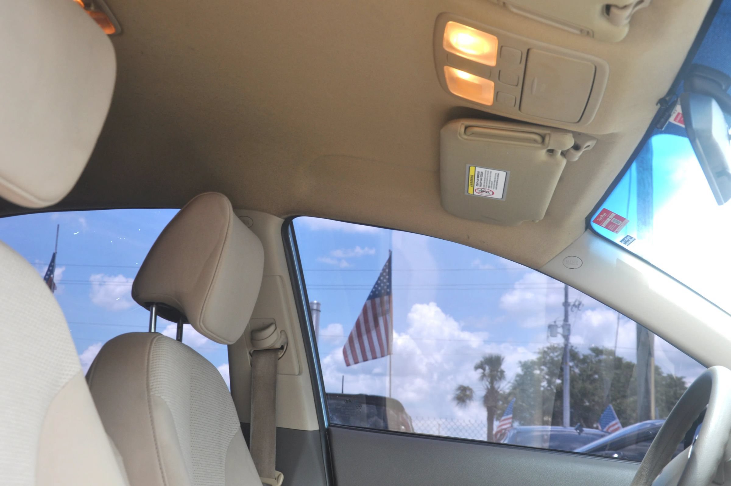 Used 2010 Hyundai Accent GLS w/ Premium Pkg 4 FWD image 10