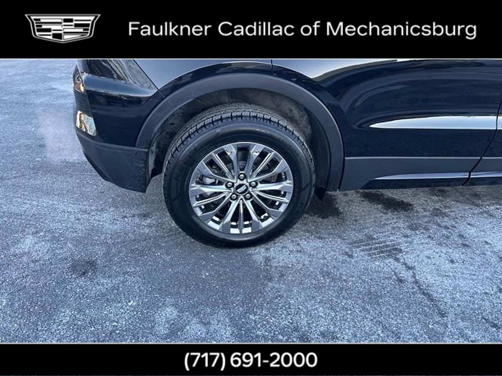 Used 2025 Cadillac XT4 Premium Luxury image 25