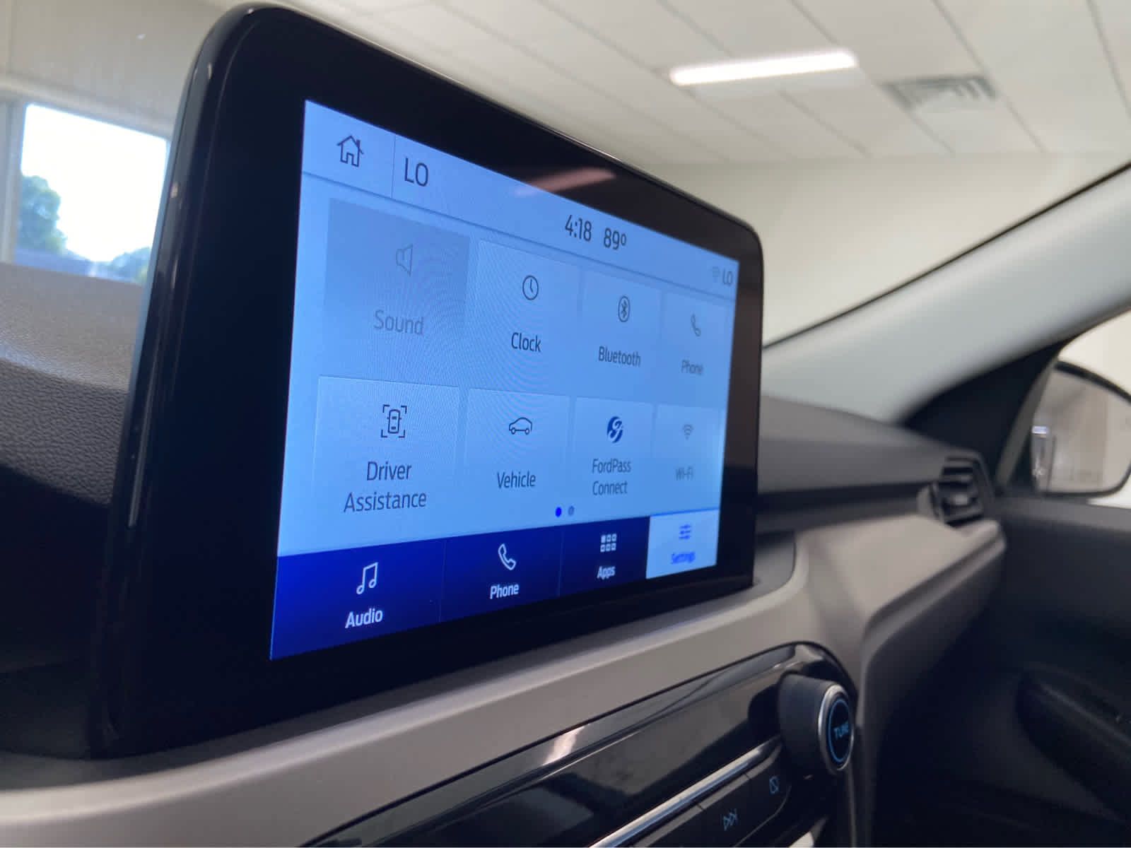 Used 2022 Ford Escape SE w/ SE Sport Appearance Package image 29