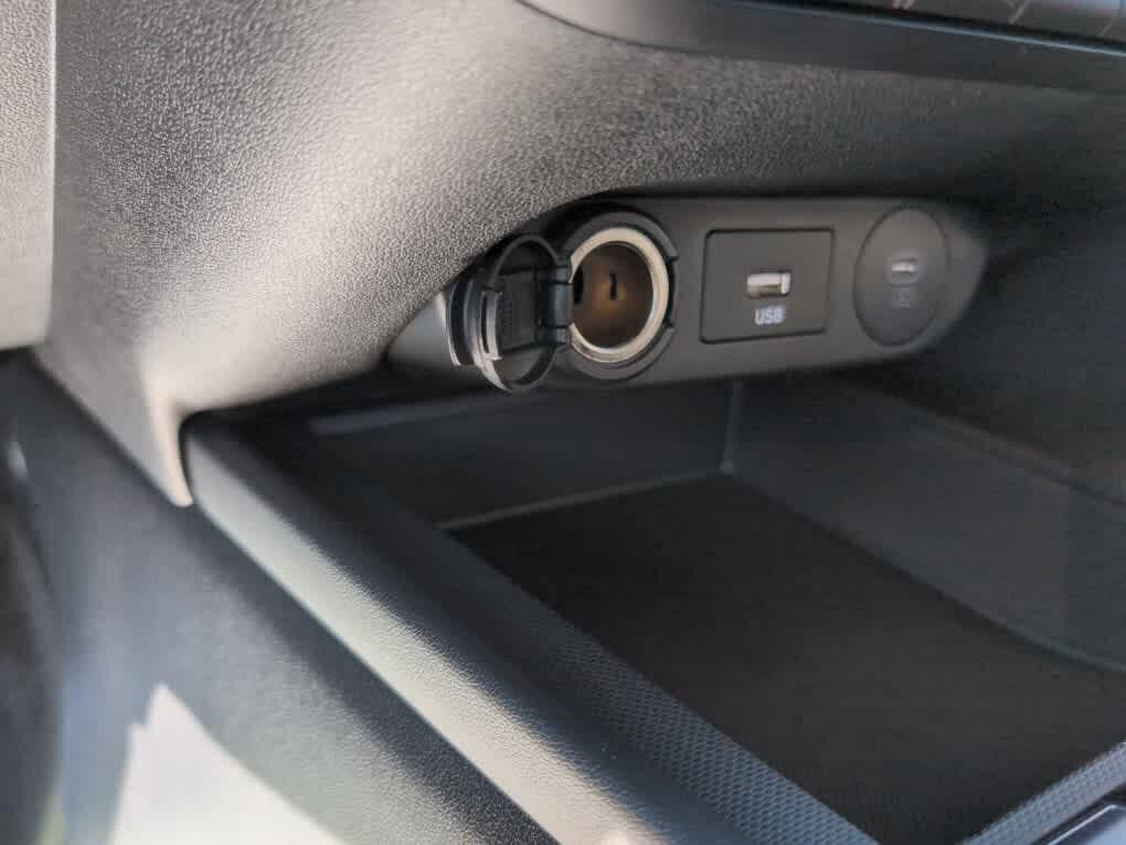 New 2026 Hyundai Elantra SE FWD image 34