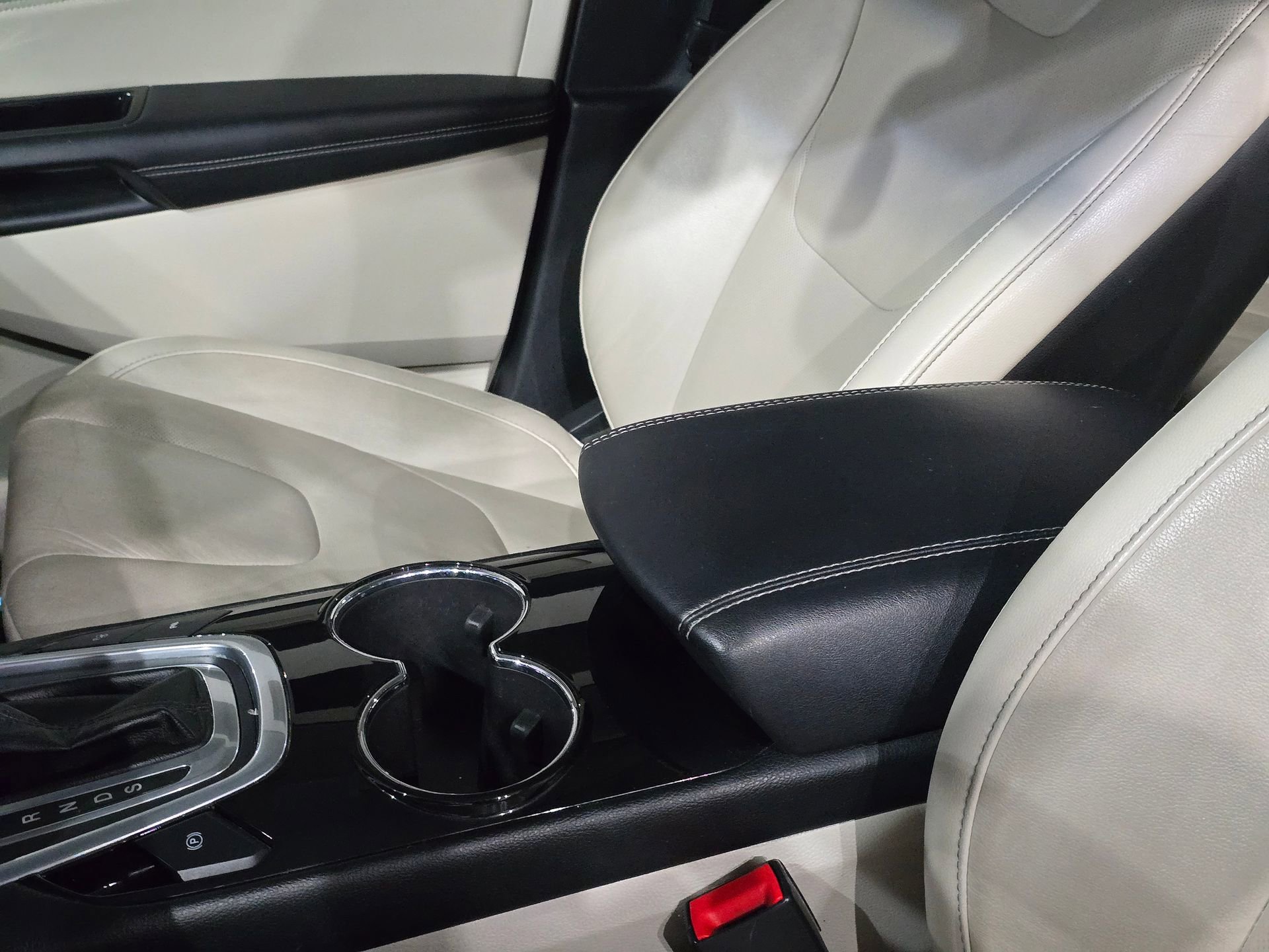 Used 2016 Ford Edge Titanium w/ Equipment Group 302A image 36