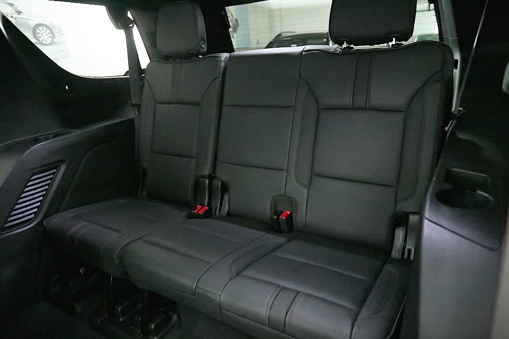 Used 2024 Chevrolet Tahoe RST w/ Luxury Package AWD/4WD image 31