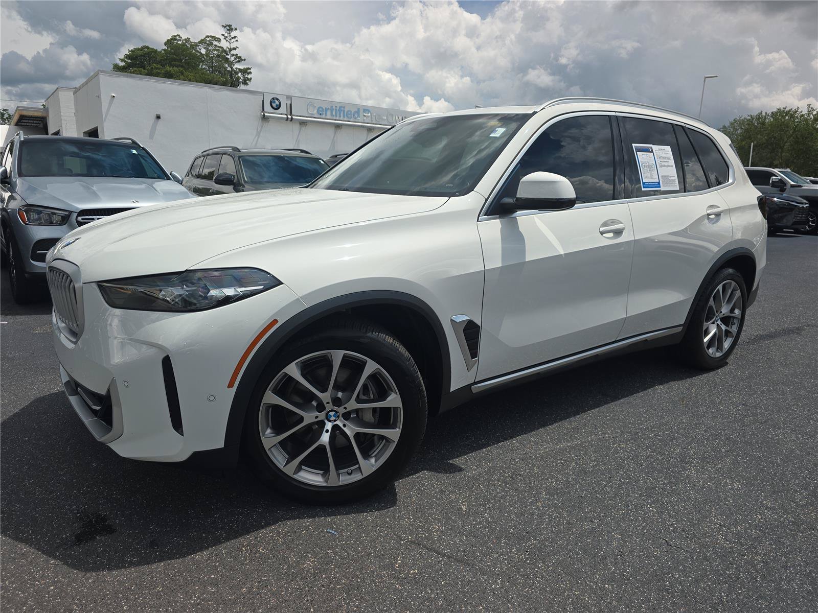 Certified 2024 BMW X5 sDrive40i w/ Parking Assistance Package RWD image 24