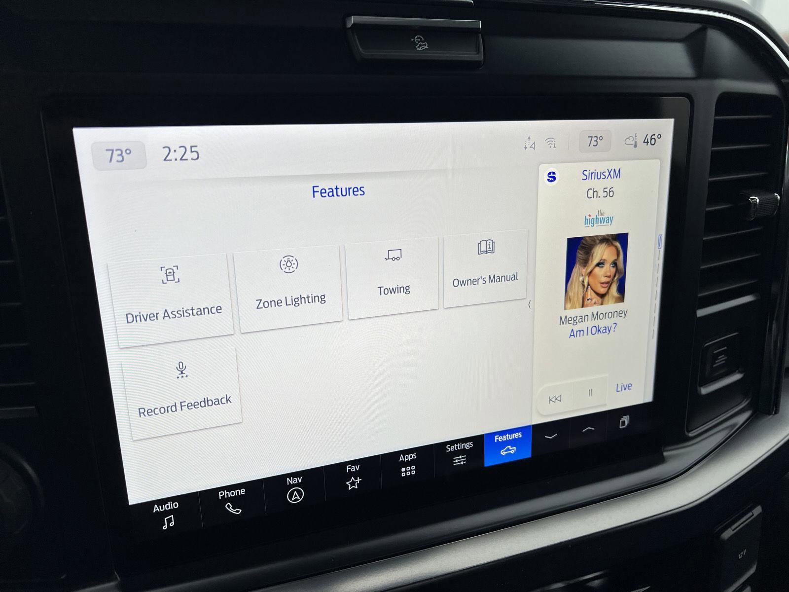 New 2026 Ford F350 Lariat w/ Black Appearance Package image 32