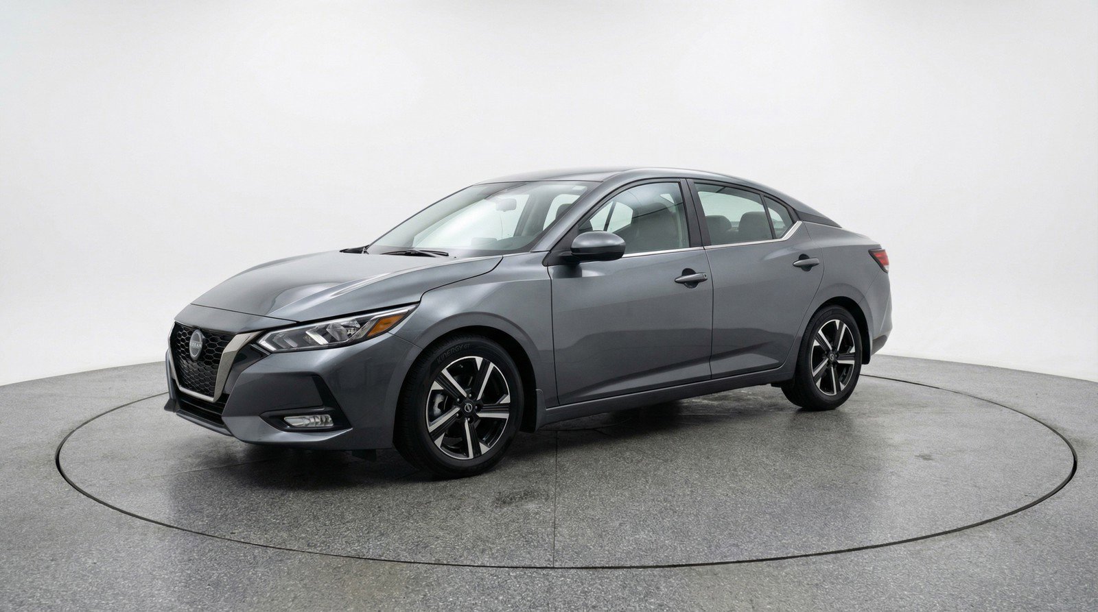 Used 2025 Nissan Sentra SV image 3