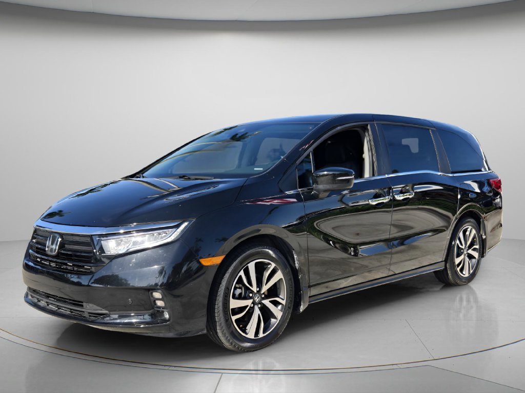 Certified 2024 Honda Odyssey Touring image 9