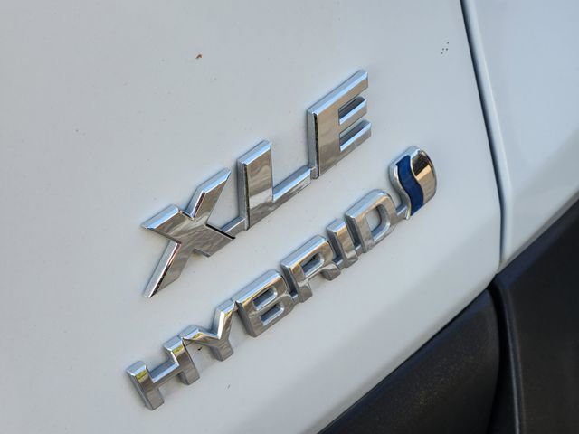 Used 2024 Toyota RAV4 XLE Premium AWD/4WD image 8