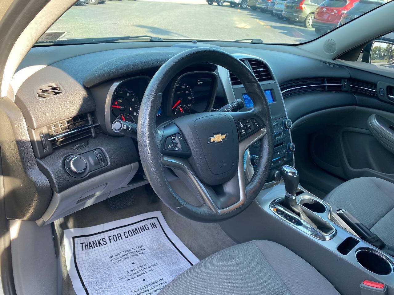 Used 2015 Chevrolet Malibu LS FWD image 10