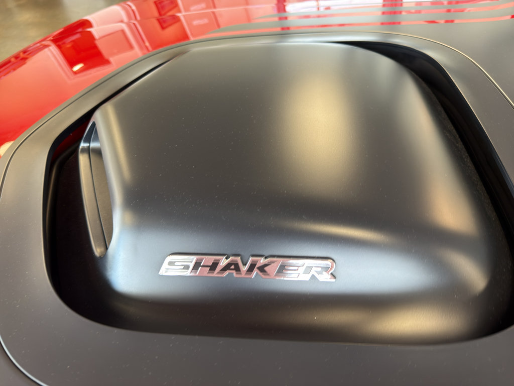 Used 2015 Dodge Challenger R/T Plus RWD image 14
