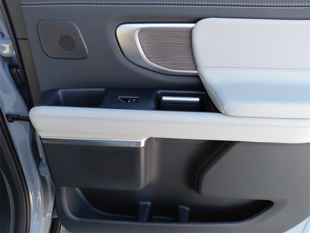 New 2025 Ford Expedition Max Platinum w/ Platinum Ultimate Package image 21